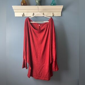 Women’s Long-Sleeve Top